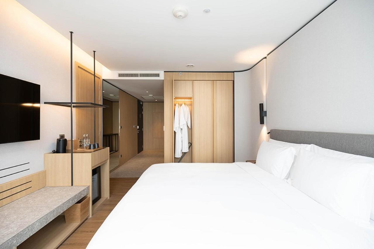 Dusitd2 Hua Hin Hotell Exteriör bild